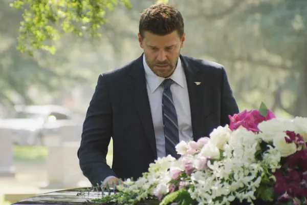 SEAL Team’s David Boreanaz: Jason’s life changes ‘completely’ after tragedy – Plus, a ‘heartbreaking’ scene is coming